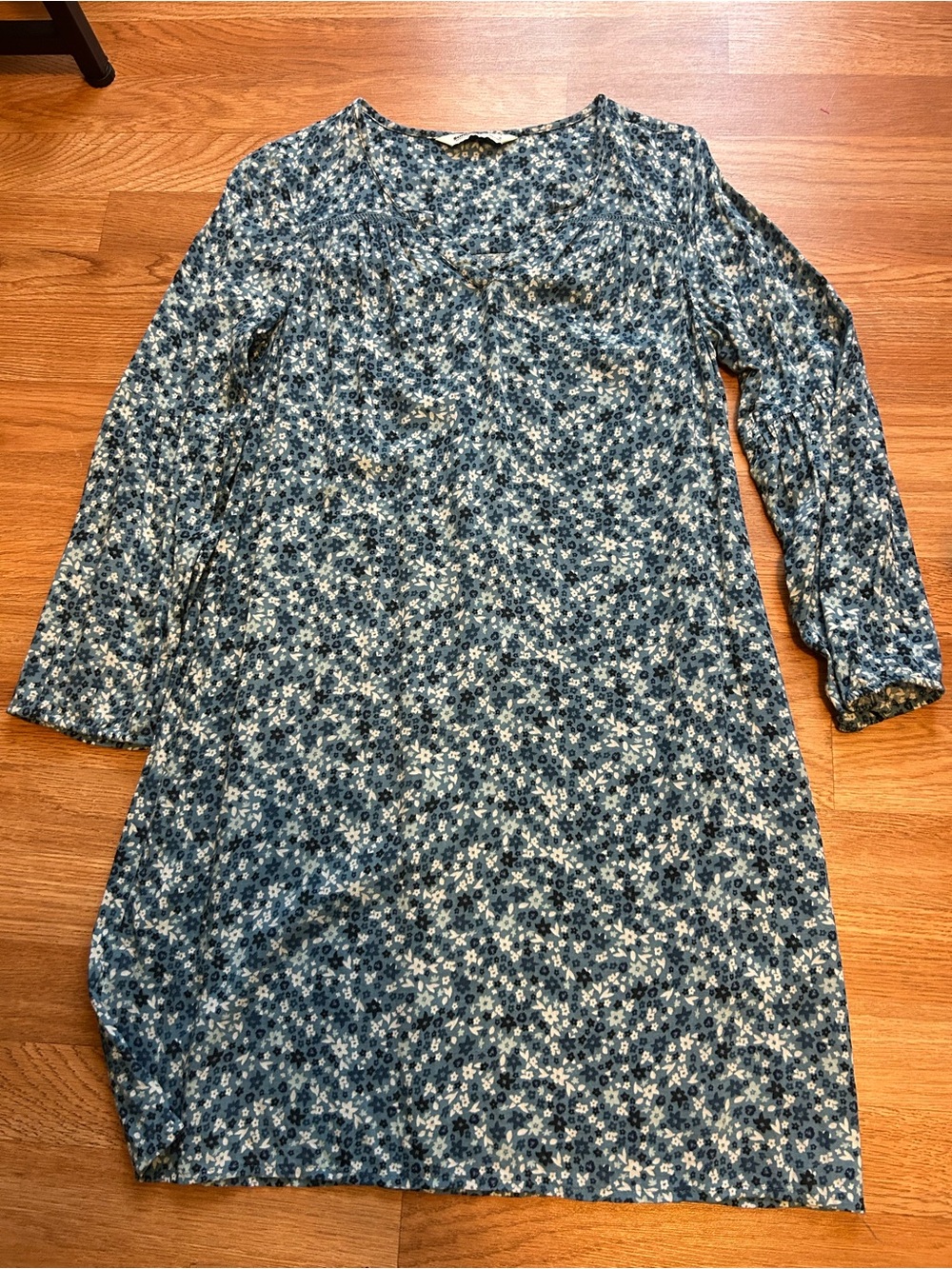 Sonoma Blue Floral long Sleeve Shift Dress.Size small